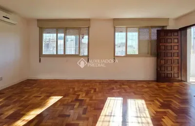 Casa com 3 quartos à venda na rua antônio álvares pereira coruja, 169, jardim itu sabará, porto alegre, 220 m2 por r$ 530.000