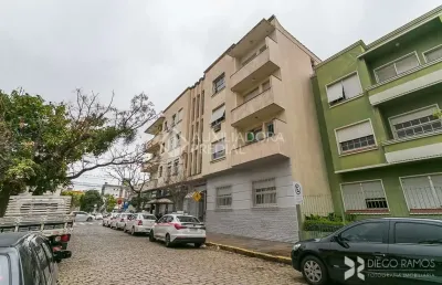 Apartamento com 3 quartos à venda na rua doutor oscar bittencourt, 203, menino deus, porto alegre, 110 m2 por r$ 388.000