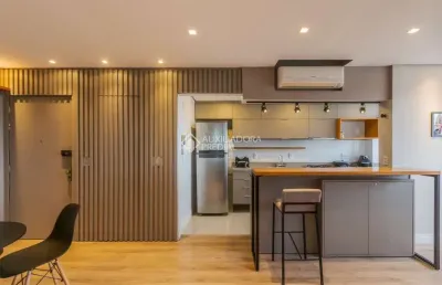Apartamento com 2 quartos à venda na rua lopo gonçalves, 455, cidade baixa, porto alegre, 61 m2 por r$ 650.000