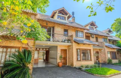 Casa em condomínio fechado com 3 quartos à venda na avenida flamengo, 515, ipanema, porto alegre, 268 m2 por r$ 860.900