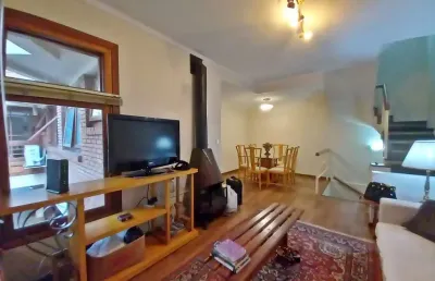 Casa em condomínio fechado com 3 quartos à venda na avenida coronel lucas de oliveira, 1548, petrópolis, porto alegre, 149 m2 por r$ 820.000