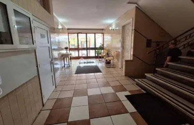 Apartamento com 2 quartos à venda na avenida ipiranga, 1845, azenha, porto alegre, 75 m2 por r$ 299.000