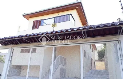 Casa em condomínio fechado com 3 quartos à venda na rua humberto de campos, 1135, partenon, porto alegre, 75 m2 por r$ 320.000