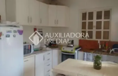 Casa em condomínio fechado com 4 quartos à venda na estrada das furnas, 36, vila nova, porto alegre, 260 m2 por r$ 400.000