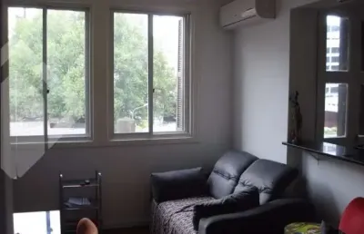 Apartamento com 2 quartos à venda na avenida alberto bins, 724, centro histórico, porto alegre, 76 m2 por r$ 249.000