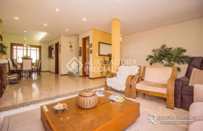 Casa em condomínio fechado com 5 quartos à venda na rua chico pedro, 191, camaquã, porto alegre, 290 m2 por r$ 920.000