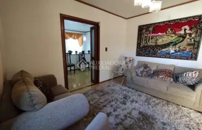 Casa com 3 quartos à venda na rua aleste luiz belocchio, 122, teresópolis, porto alegre, 232 m2 por r$ 499.000