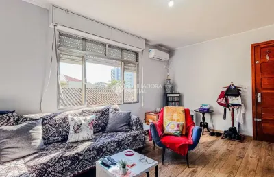 Apartamento com 3 quartos à venda na rua gaston englert, 105, vila ipiranga, porto alegre, 91 m2 por r$ 450.000