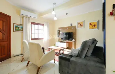 Casa com 3 quartos à venda na avenida josé corrêa da silva, 337, cavalhada, porto alegre, 126 m2 por r$ 650.000