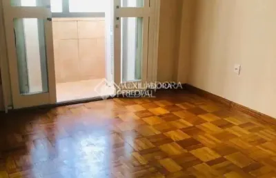 Apartamento com 2 quartos à venda na praça conde de porto alegre, 37, centro histórico, porto alegre, 77 m2 por r$ 330.000
