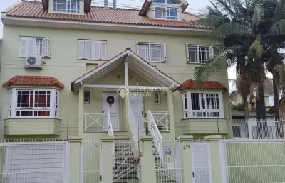 Casa com 3 quartos à venda na rua israel wolf, 276, jardim itu sabará, porto alegre, 252 m2 por r$ 900.000