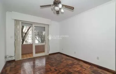Apartamento com 2 quartos à venda na rua domingos seguézio, 127, vila ipiranga, porto alegre, 77 m2 por r$ 300.000