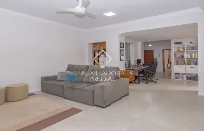 Apartamento com 3 quartos à venda na rua professor duplan, 72, rio branco, porto alegre, 140 m2 por r$ 530.000