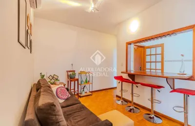 Apartamento com 2 quartos à venda na rua edmundo bitencourt, 97, praia de belas, porto alegre, 58 m2 por r$ 359.000