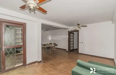 Casa com 14 quartos à venda na rua santa terezinha, 277, farroupilha, porto alegre, 128 m2 por r$ 2.980.000