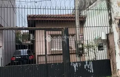 Casa com 4 quartos à venda na rua fonseca ramos, 119, medianeira, porto alegre, 191 m2 por r$ 450.000