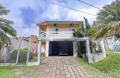 Casa com 3 quartos à venda na avenida ipê, 751, vila jardim, porto alegre, 285 m2 por r$ 620.000