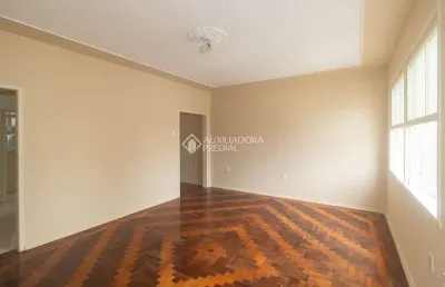 Apartamento com 2 quartos para alugar na rua ramiro barcelos, 1522, rio branco, porto alegre, 100 m2 por r$ 2.500
