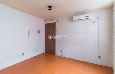 Apartamento com 2 quartos para alugar na rua vinte e seis de março, 415, mário quintana, porto alegre, 48 m2 por r$ 690