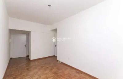 Apartamento com 1 quarto para alugar na rua coronel fernando machado, 691, centro histórico, porto alegre, 47 m2 por r$ 1.730