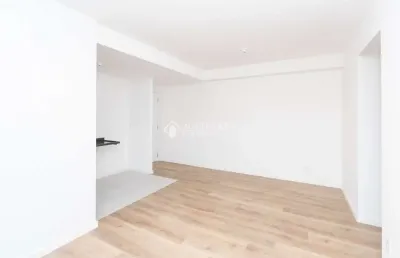 Apartamento com 2 quartos para alugar na rua capitão pedro werlang, 1066, partenon, porto alegre, 52 m2 por r$ 2.550