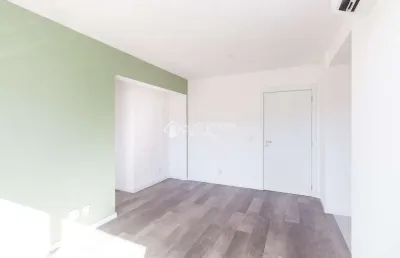 Apartamento com 2 quartos para alugar na rua capitão pedro werlang, 1066, partenon, porto alegre, 50 m2 por r$ 2.200