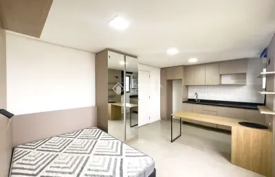 Loft com 1 quarto para alugar na avenida joão pessoa, 775, centro histórico, porto alegre, 33 m2 por r$ 2.250