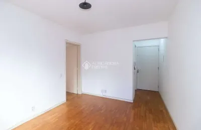 Apartamento com 1 quarto para alugar na rua general vitorino, 267, centro histórico, porto alegre, 34 m2 por r$ 1.400