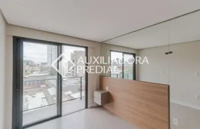 Apartamento com 1 quarto para alugar na avenida joão pessoa, 775, centro histórico, porto alegre, 47 m2 por r$ 2.700