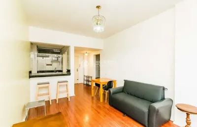 Apartamento com 1 quarto para alugar na rua duque de caxias, 955, centro histórico, porto alegre, 50 m2 por r$ 2.300
