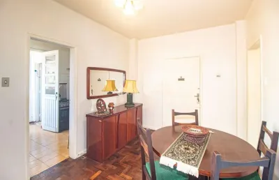 Apartamento com 2 quartos para alugar na rua pinto bandeira, 476, centro histórico, porto alegre, 74 m2 por r$ 2.300