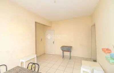 Apartamento com 1 quarto para alugar na rua general vitorino, 216, centro histórico, porto alegre, 46 m2 por r$ 1.000