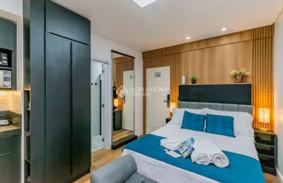 Loft com 1 quarto para alugar na rua general andrade neves, 150, centro histórico, porto alegre, 17 m2 por r$ 6.000