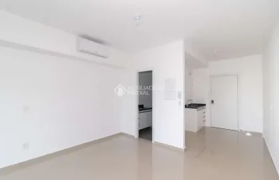 Loft com 1 quarto para alugar na cassilda flora zaffari, 60, teresópolis, porto alegre, 43 m2 por r$ 1.900