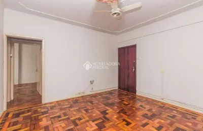 Apartamento com 2 quartos para alugar na rua jerônimo coelho, 95, centro histórico, porto alegre, 55 m2 por r$ 1.500