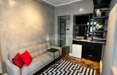 Loft com 1 quarto para alugar na rua general andrade neves, 150, centro histórico, porto alegre, 31 m2 por r$ 2.400