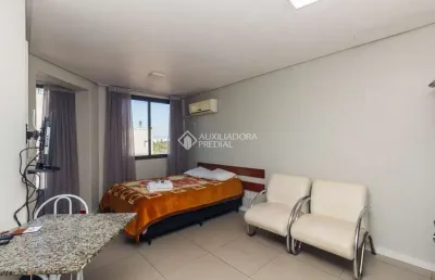 Kitnet / stúdio para alugar na avenida osvaldo aranha, 390, bom fim, porto alegre, 28 m2 por r$ 1.800