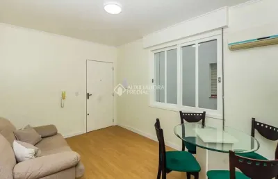 Apartamento com 1 quarto para alugar na rua fernandes vieira, 477, bom fim, porto alegre, 36 m2 por r$ 2.000