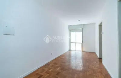 Kitnet / stúdio para alugar na rua jerônimo coelho, 75, centro histórico, porto alegre, 35 m2 por r$ 690
