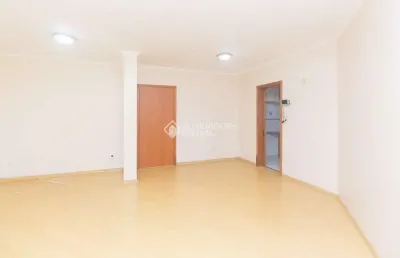 Apartamento com 2 quartos para alugar na avenida josé gertum, 521, chácara das pedras, porto alegre, 103 m2 por r$ 4.200