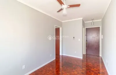 Apartamento com 1 quarto para alugar na avenida arnaldo bohrer, 119, teresópolis, porto alegre, 39 m2 por r$ 1.300