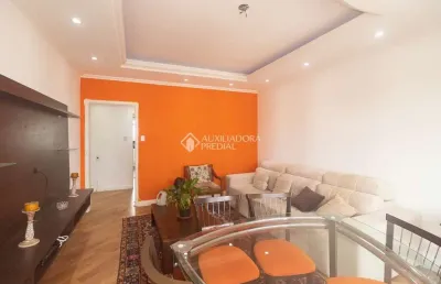 Apartamento com 3 quartos para alugar na rua giordano bruno, 388, rio branco, porto alegre, 108 m2 por r$ 2.500