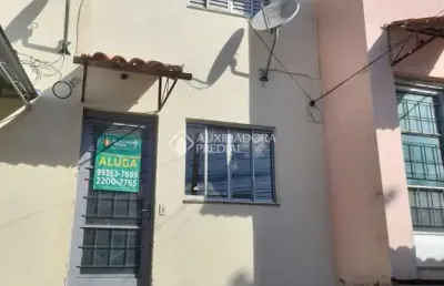 Casa em condomínio fechado com 2 quartos para alugar na rua dois de novembro, 487, centro, viamão, 86 m2 por r$ 1.300