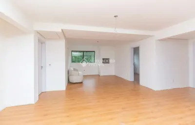 Apartamento com 3 quartos para alugar na rua tajuja, 49, três figueiras, porto alegre, 154 m2 por r$ 18.000