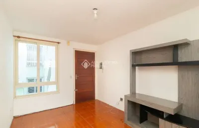 Apartamento com 2 quartos para alugar na rua padre joão batista reus, 3347, camaquã, porto alegre, 45 m2 por r$ 1.300