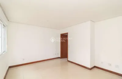 Apartamento com 2 quartos para alugar na rua coronel neves, 463, medianeira, porto alegre, 60 m2 por r$ 1.500