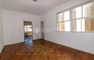 Apartamento com 1 quarto para alugar na rua general bento martins, 495, centro histórico, porto alegre, 45 m2 por r$ 1.150