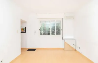 Apartamento com 3 quartos para alugar na rua itaboraí, 77, jardim botânico, porto alegre, 81 m2 por r$ 2.500