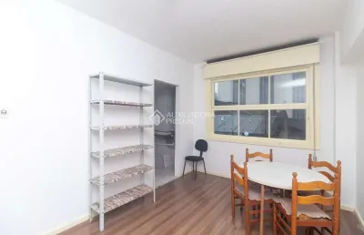 Apartamento com 1 quarto para alugar na rua dos andradas, 932, centro histórico, porto alegre, 42 m2 por r$ 1.300