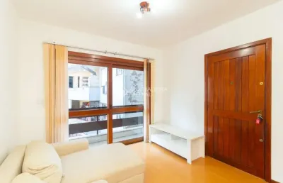 Apartamento com 2 quartos para alugar na avenida lavras, 200, petrópolis, porto alegre, 73 m2 por r$ 3.900
